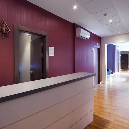 Bcn Ramblas Guest house 2*