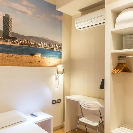 Guest house Bcn Ramblas 2*