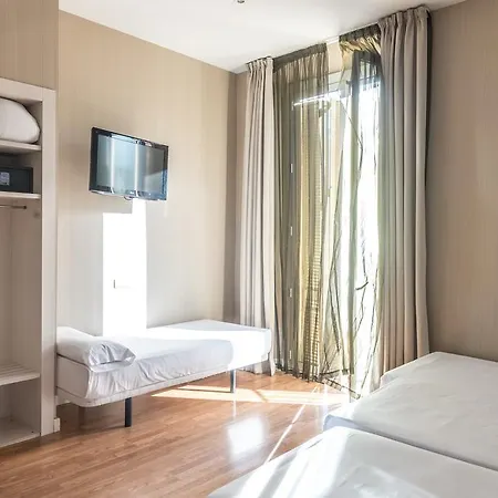 Guest house Bcn Ramblas 2*