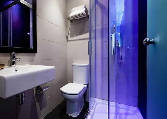 Affittacamere Bcn Ramblas 2*