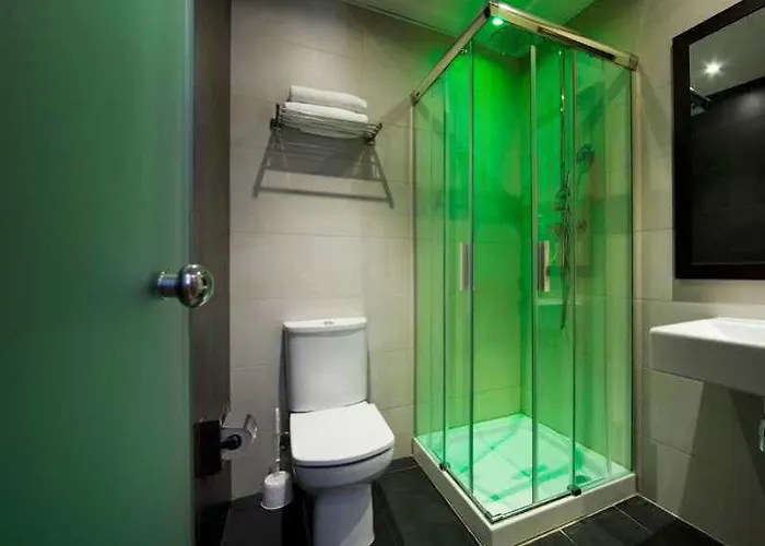 オスタル Bcn ランブラス ゲストハウス 2*